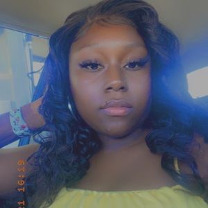 Meet your Posher, Rhianna